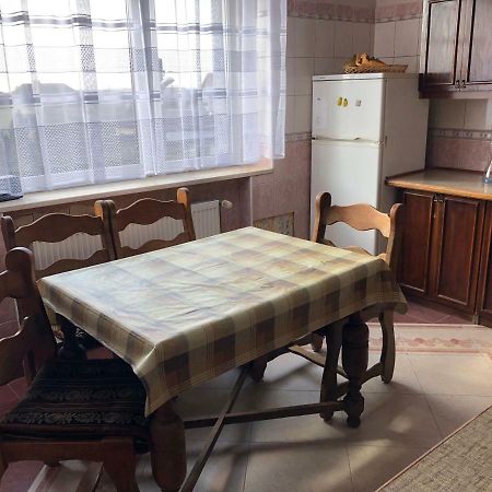 Kwatery Prywatne Jasmin Γκνιέζνο Εξωτερικό φωτογραφία